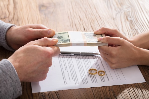 The 4 Most Common Financial Issues of Divorce