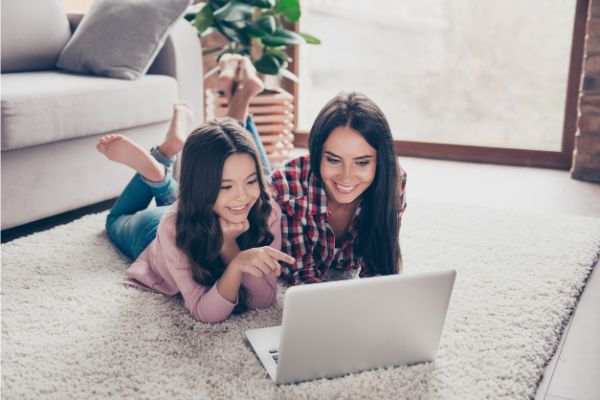 Tips on Connecting with Your Kids Long Distance Following a Divorce